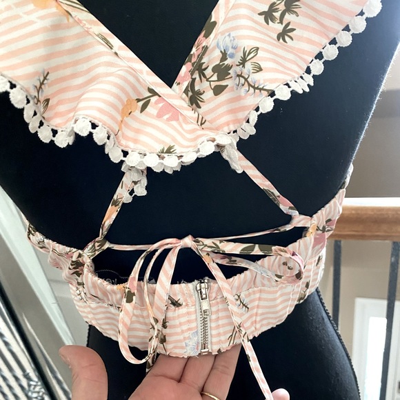 Halter Top - Picture 4 of 7